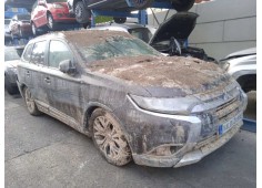 MITSUBISHI OUTLANDER (GF0)