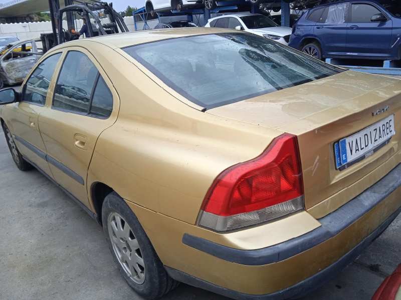 volvo s60 berlina del año 2003