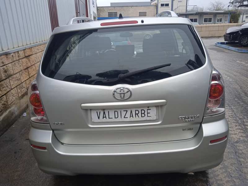 toyota corolla verso (r1) del año 2006