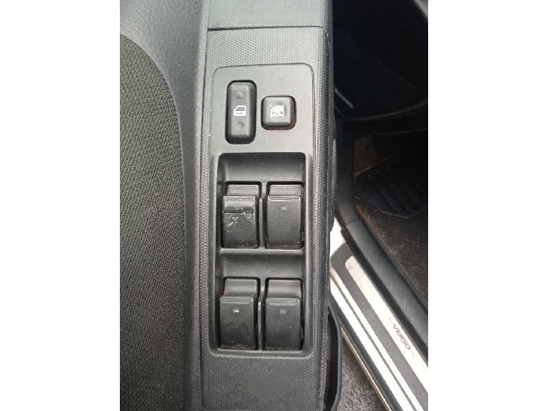 toyota corolla verso (r1) del año 2006