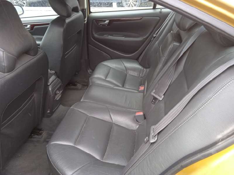 volvo s60 berlina del año 2003