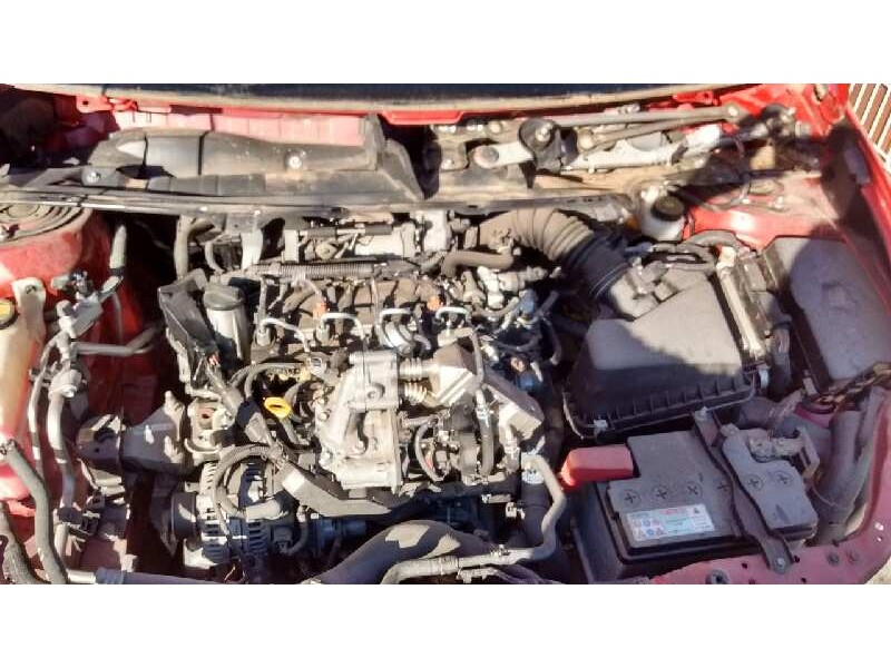 toyota auris del año 2011