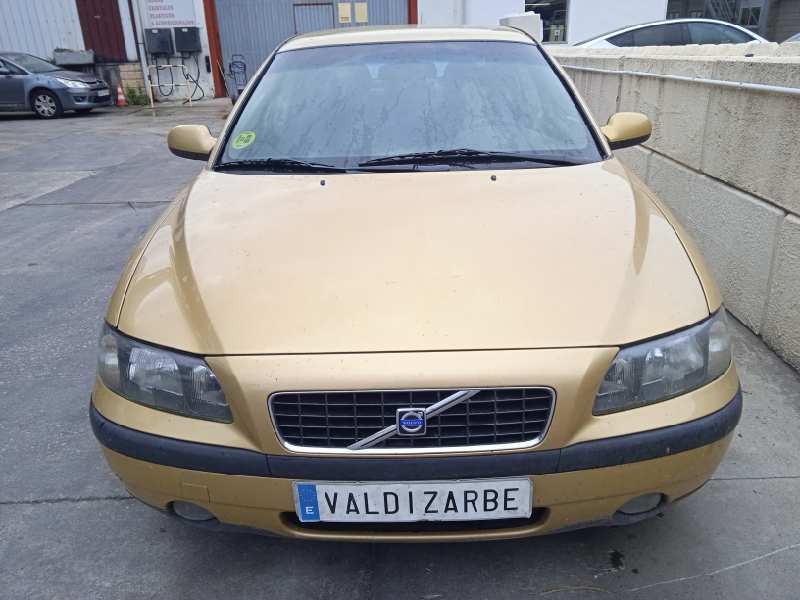 volvo s60 berlina del año 2003