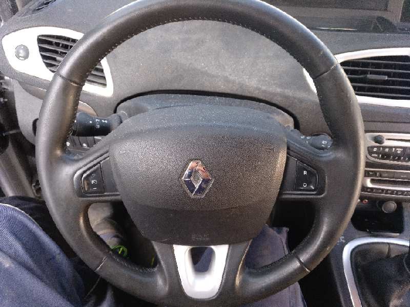 renault scenic iii del año 2010