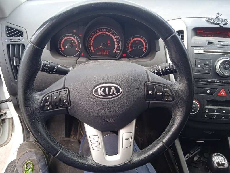 kia cee´d sporty wagon del año 2012