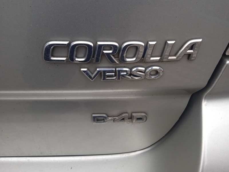 toyota corolla verso (r1) del año 2006