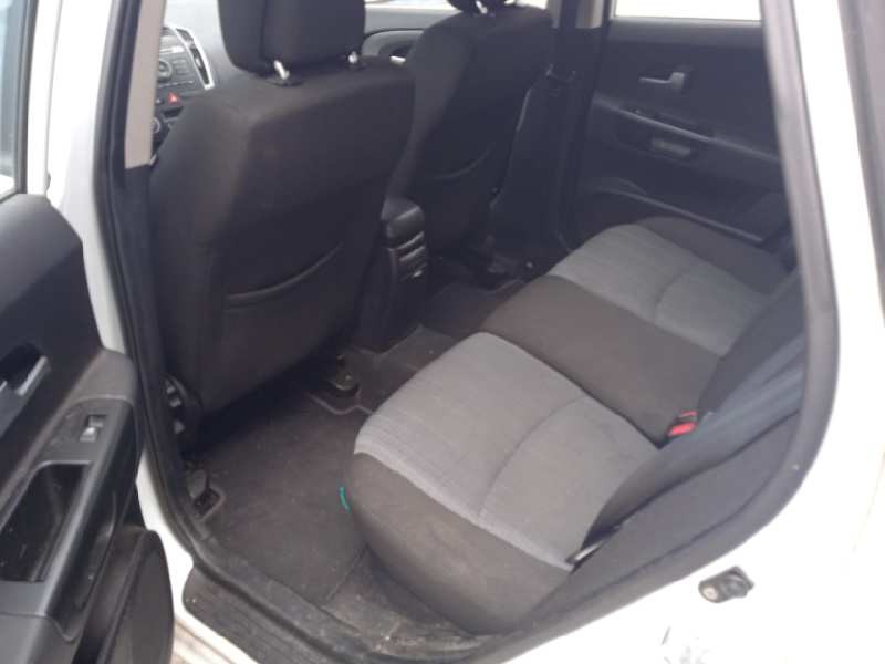 kia cee´d sporty wagon del año 2012