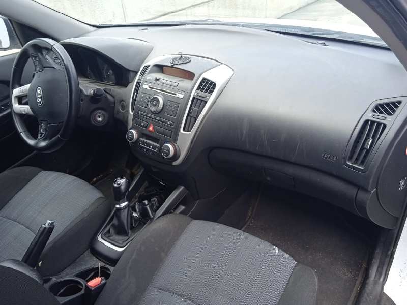 kia cee´d sporty wagon del año 2012