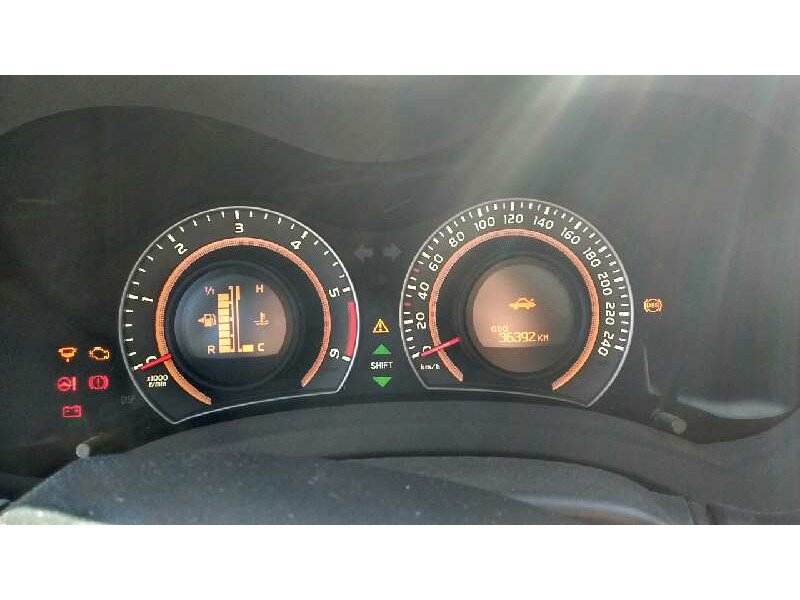 toyota auris del año 2011