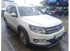 VOLKSWAGEN TIGUAN (5N2)