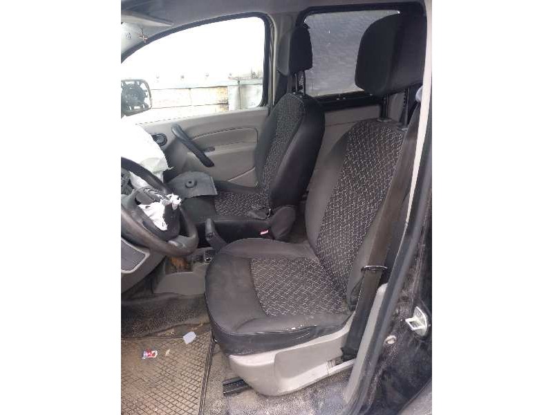 renault kangoo del año 2010