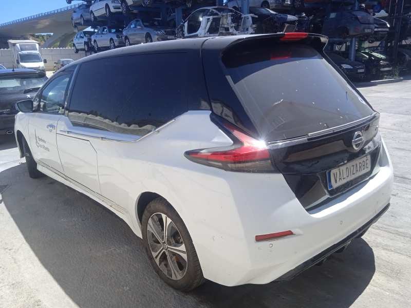 nissan leaf del año 2021