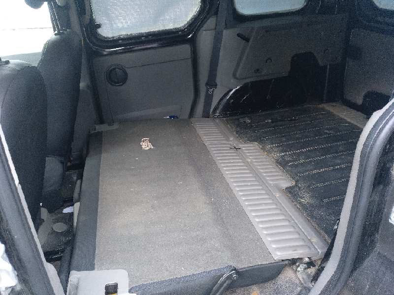 renault kangoo del año 2010