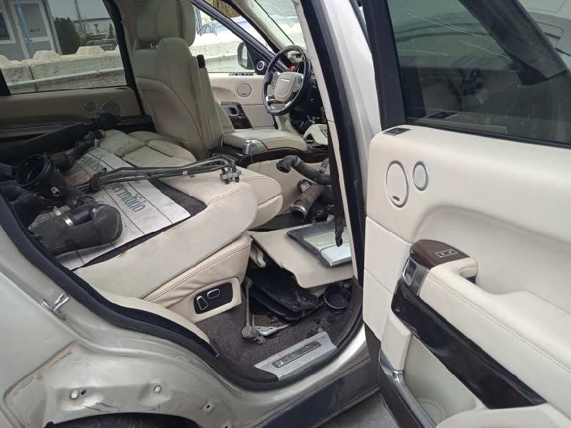 land rover range rover del año 2013