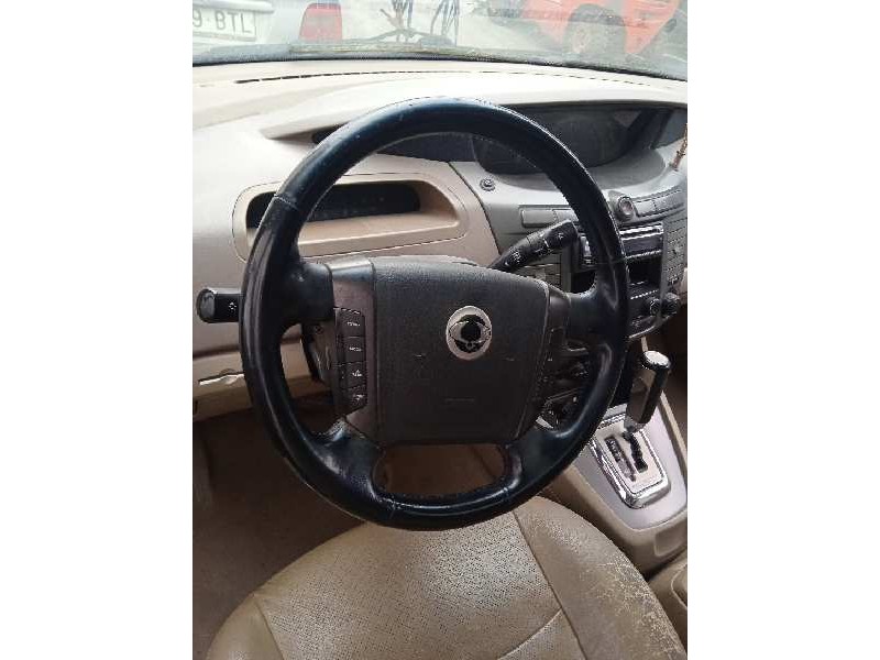 ssangyong rodius del año 2006