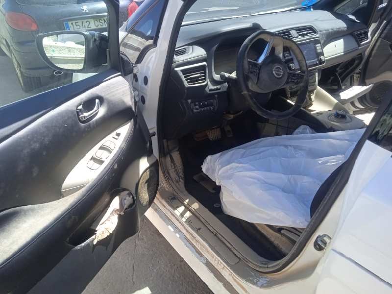 nissan leaf del año 2021