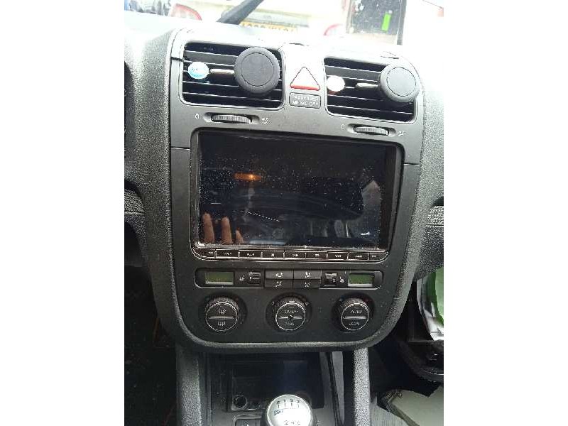 volkswagen golf v berlina (1k1) del año 2006