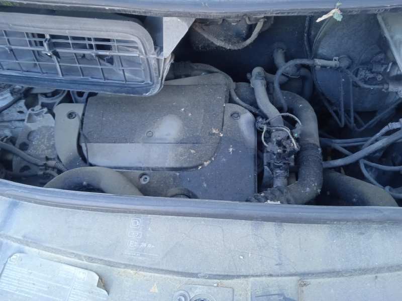 nissan primastar (x83) del año 2005