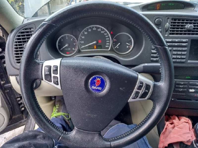 saab 9-3 berlina del año 2005