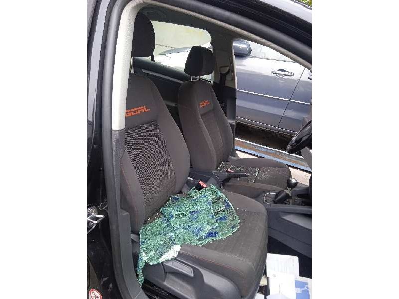 volkswagen golf v berlina (1k1) del año 2006