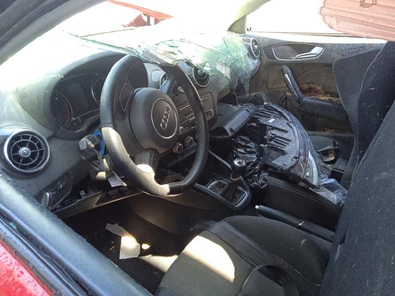 audi a1 sportback (8xf) del año 2015