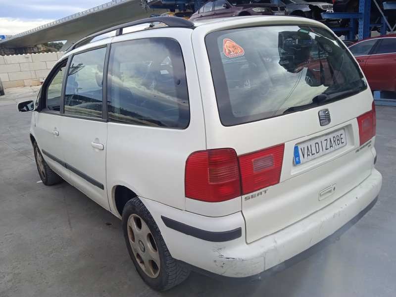 seat alhambra (7v9) del año 2001