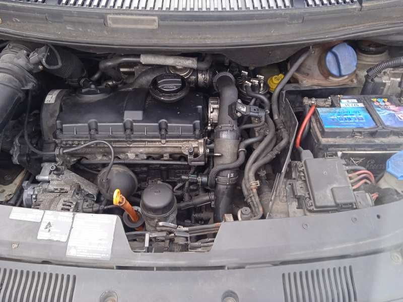 seat alhambra (7v9) del año 2001