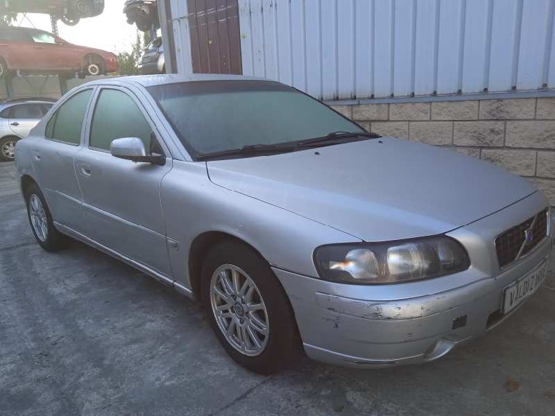 volvo s60 berlina del año 2003