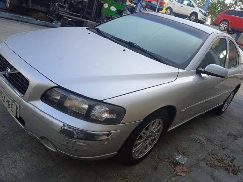 volvo s60 berlina del año 2003