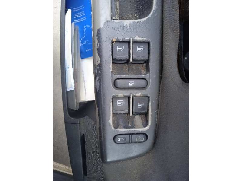 seat alhambra (7v9) del año 2001