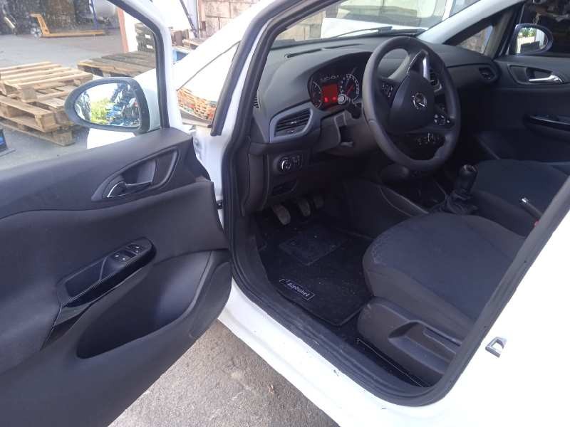 opel corsa e del año 2017