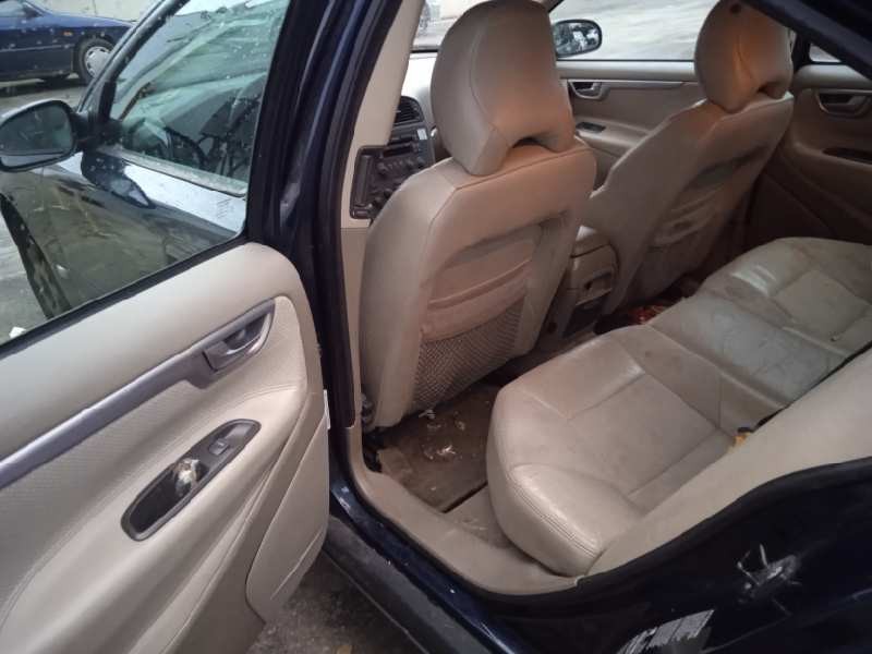 volvo s60 berlina del año 2002