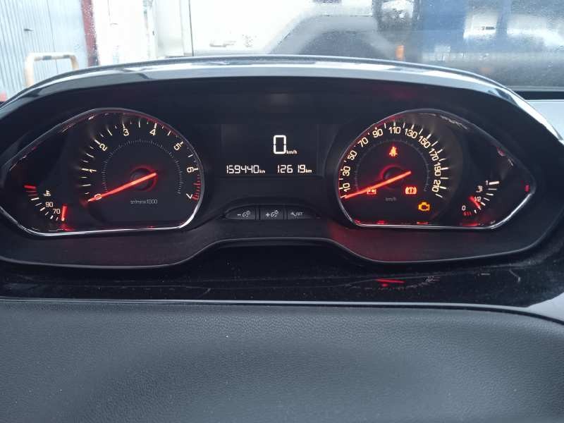 peugeot 208 del año 2013