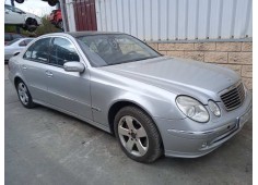 mercedes-benz clase e (w211) berlina del año 2003