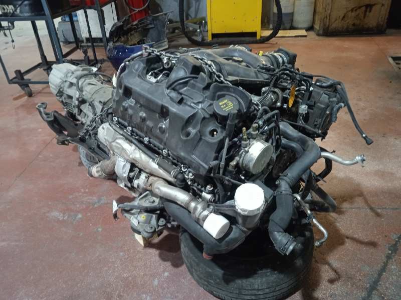 land rover range rover del año 2013