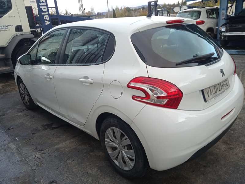 peugeot 208 del año 2013