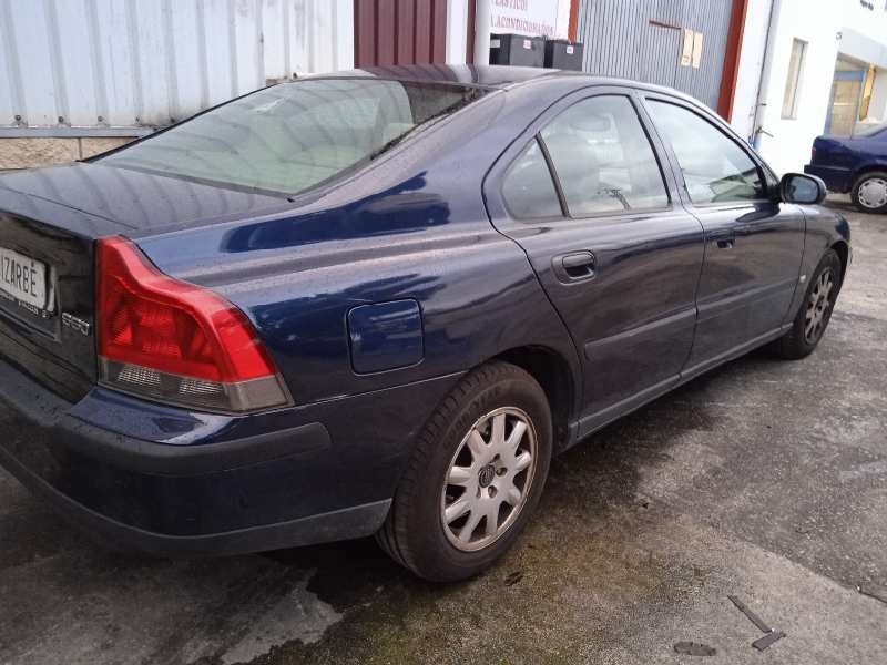 volvo s60 berlina del año 2002
