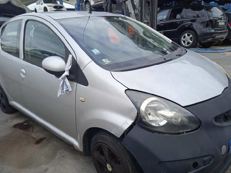 toyota aygo (kgb/wnb) del año 2008