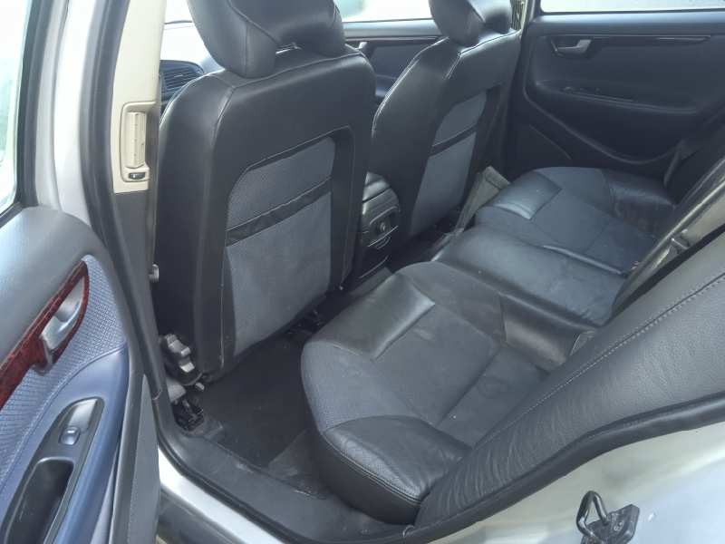 volvo s60 berlina del año 2003