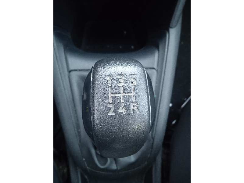 peugeot 208 del año 2013