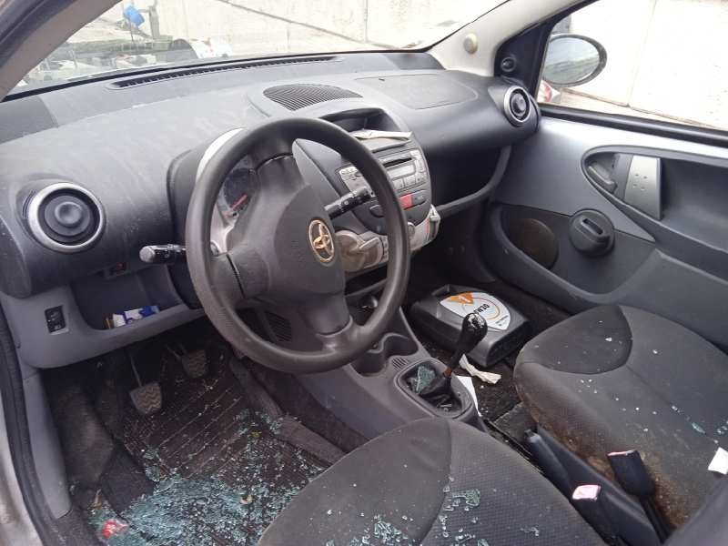 toyota aygo (kgb/wnb) del año 2008