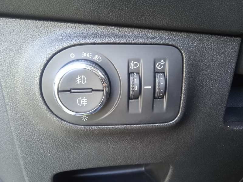 opel corsa e del año 2017