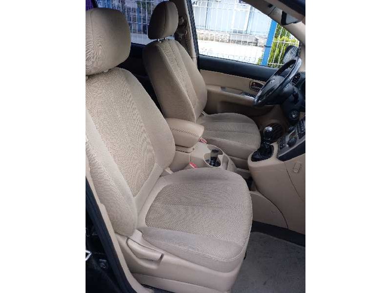 kia carens (un) del año 2009