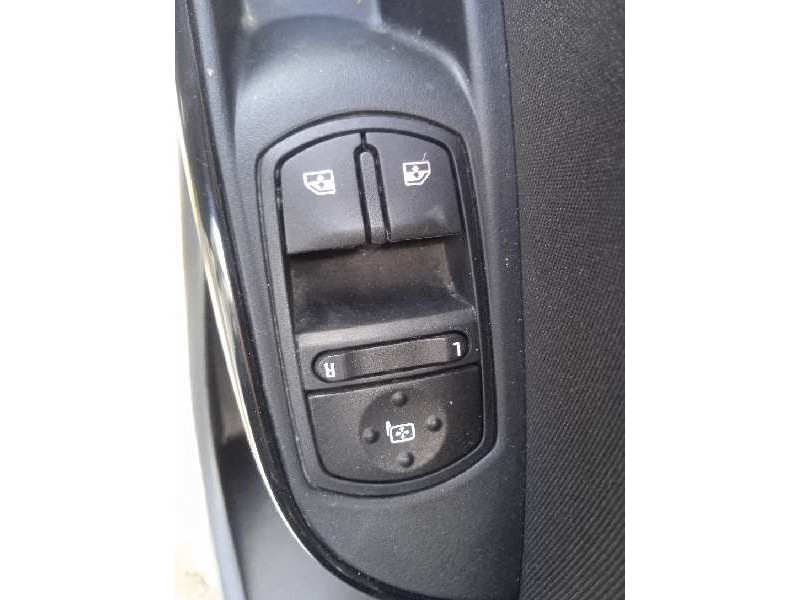 opel corsa e del año 2017