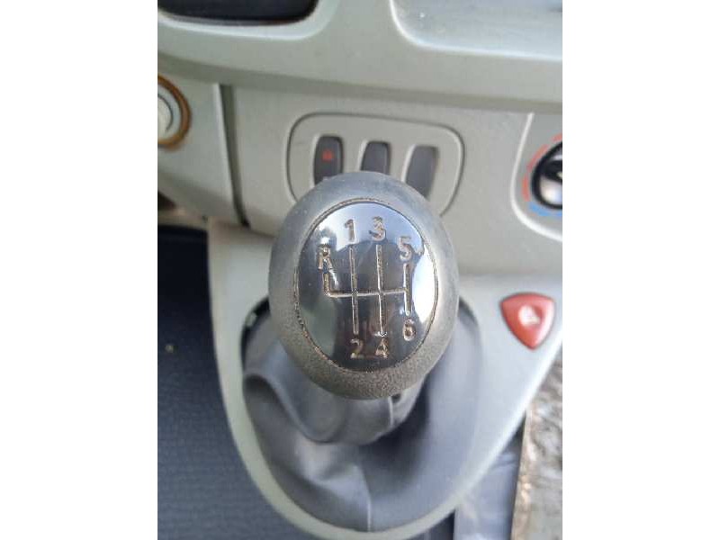 opel vivaro del año 2006