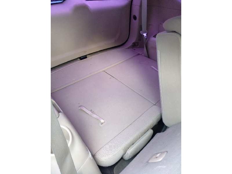 kia carens (un) del año 2009