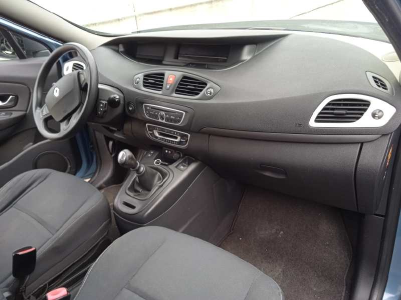 renault scenic iii del año 2010