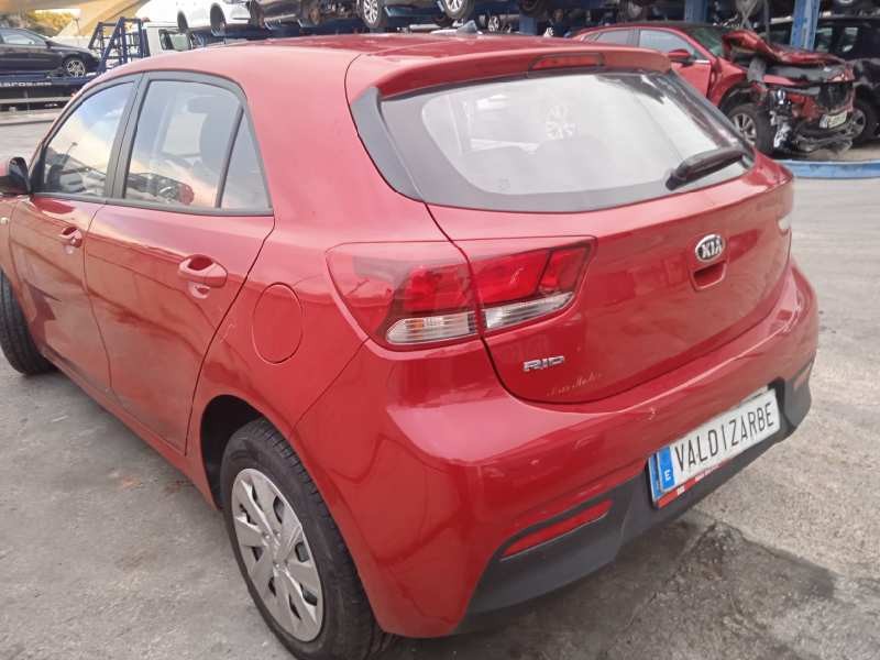 kia rio (yb) del año 2018