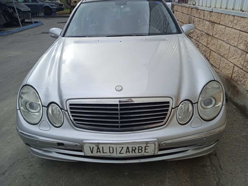 mercedes-benz clase e (w211) berlina del año 2003