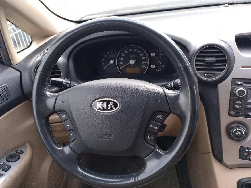 kia carens (un) del año 2009